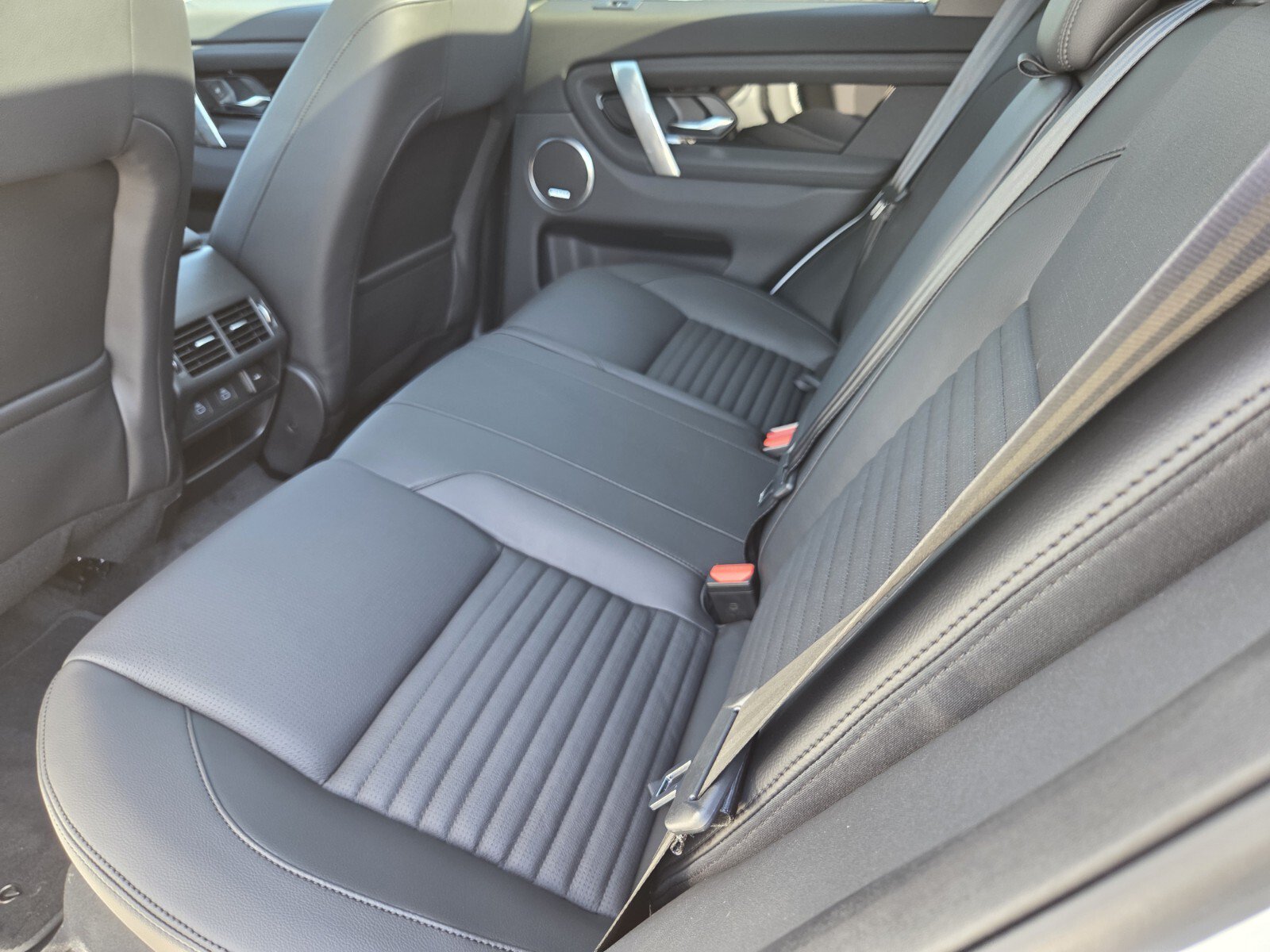 New 2025 Land Rover Discovery Sport S AWD/4WD image 24