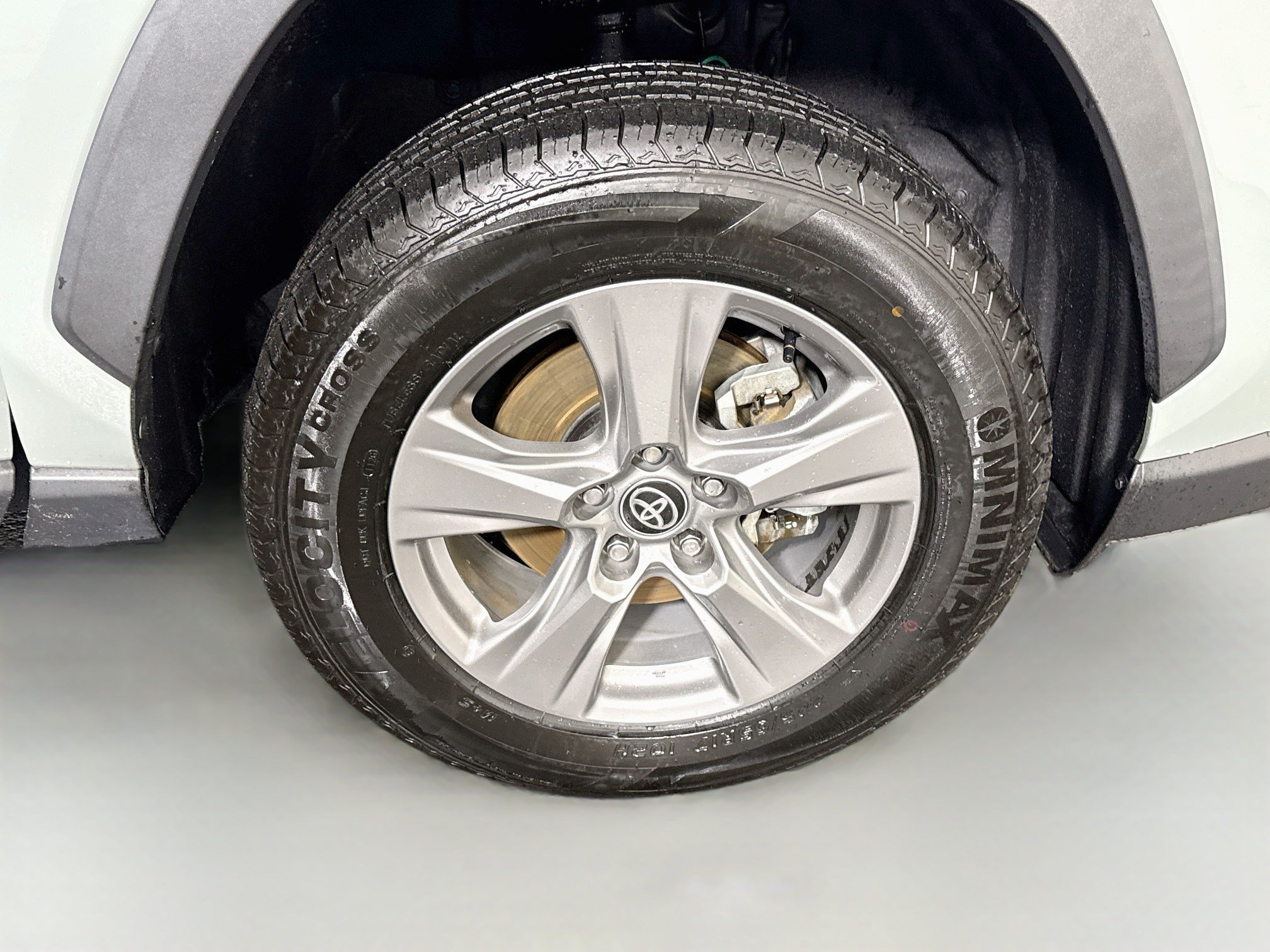 Used 2023 Toyota RAV4 XLE w/ Convenience Package AWD/4WD image 32