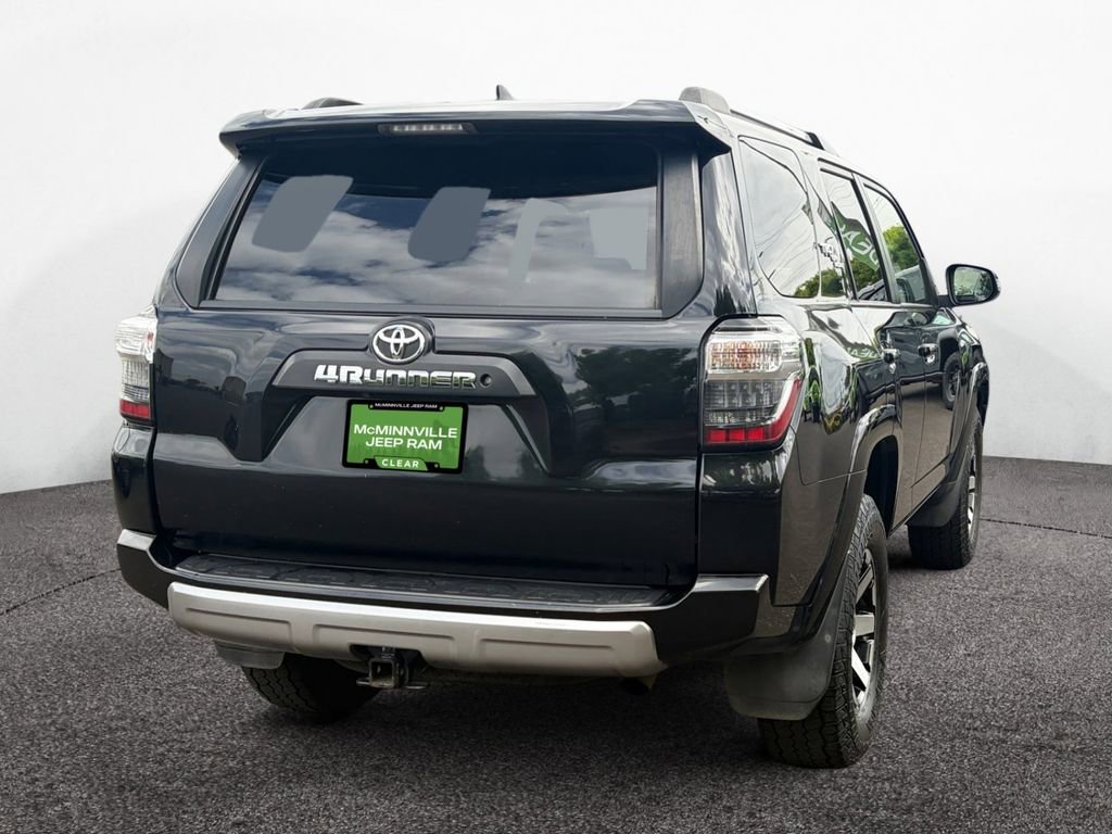 Used 2018 Toyota 4Runner TRD Off-Road Premium AWD/4WD image 5