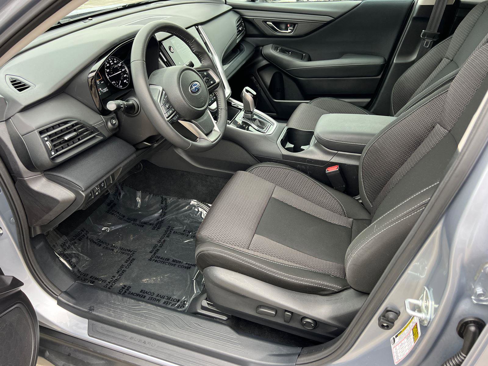 Used 2023 Subaru Outback Premium image 9