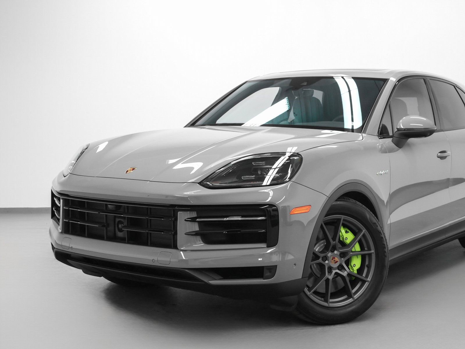 Certified 2025 Porsche Cayenne E-Hybrid image 7