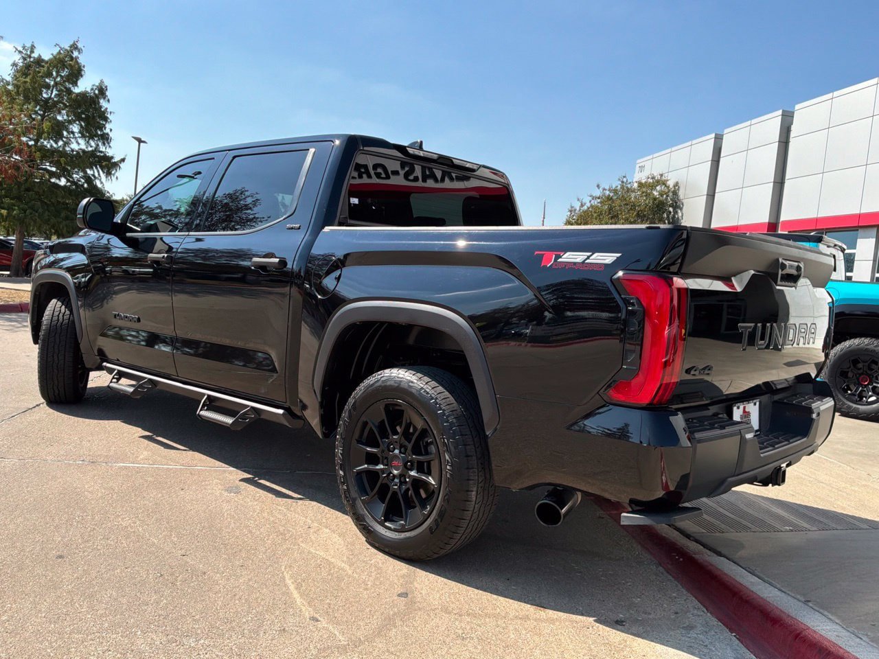Used 2023 Toyota Tundra SR5 AWD/4WD image 8