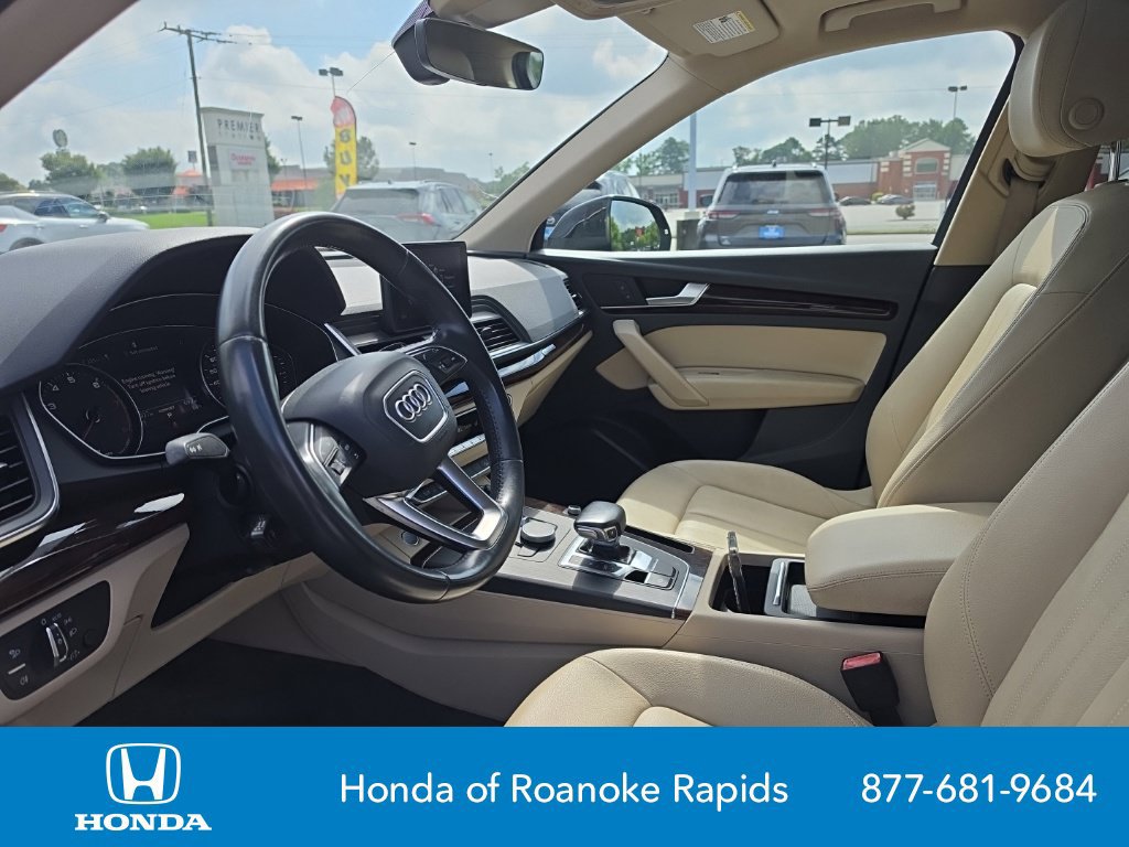 Used 2019 Audi Q5 2.0T Premium w/ Convenience Package AWD/4WD image 10