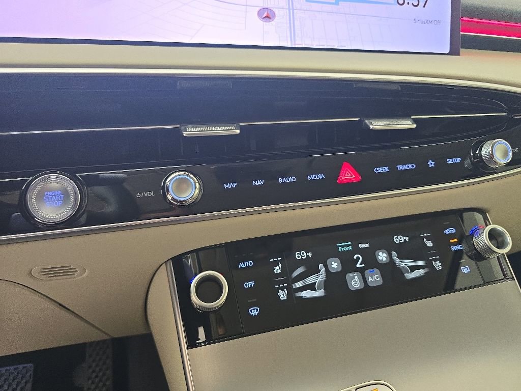 New 2026 Genesis GV70 2.5T Advanced AWD/4WD image 23