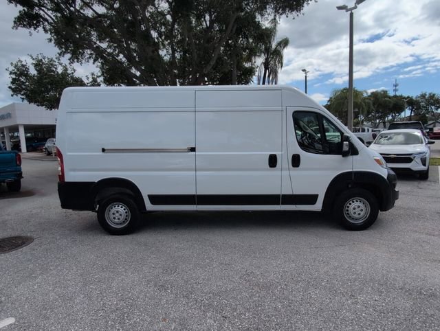 Used 2025 RAM ProMaster 2500 w/ Convenience Group FWD image 8