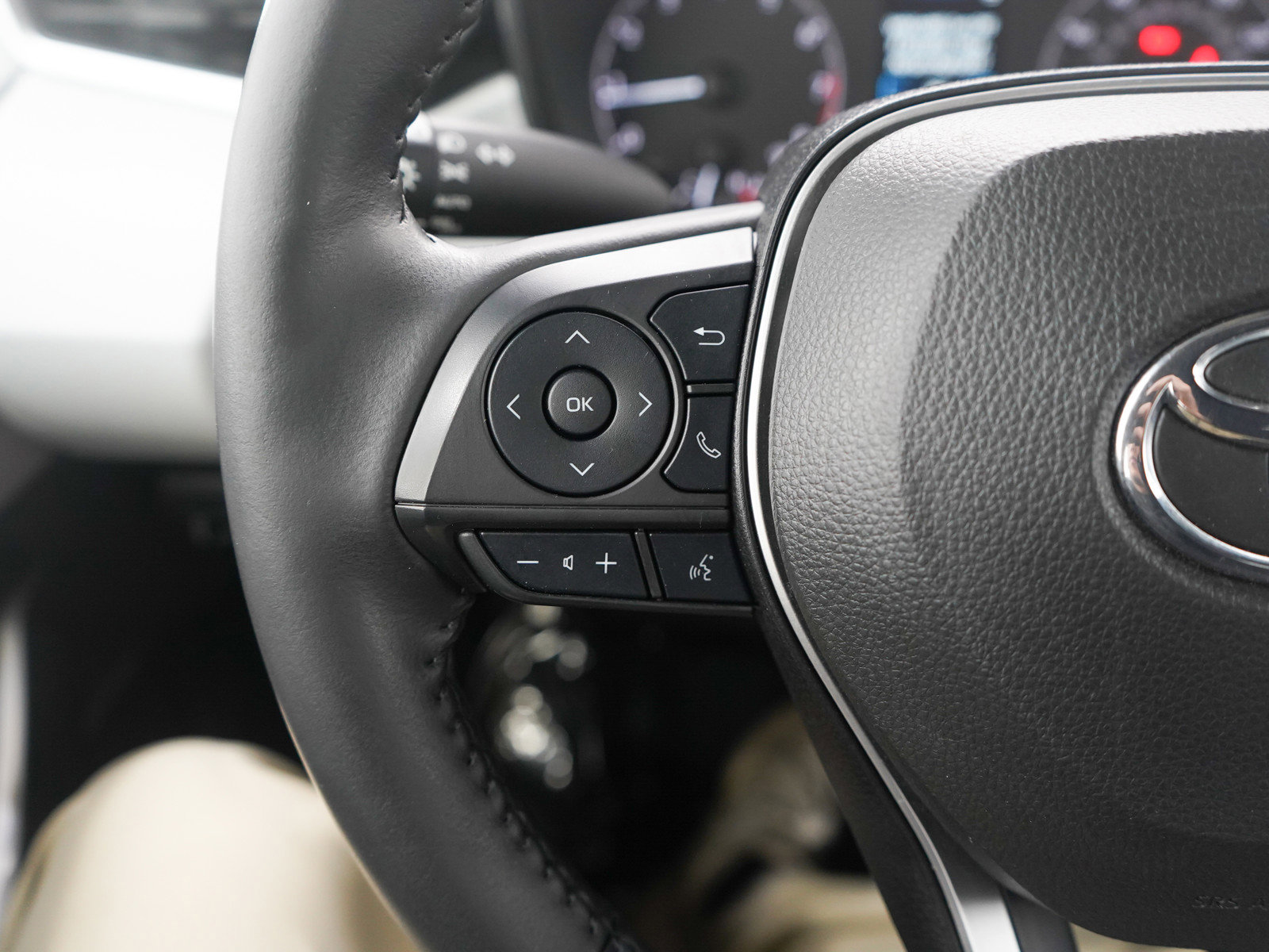 Used 2023 Toyota Corolla SE image 24