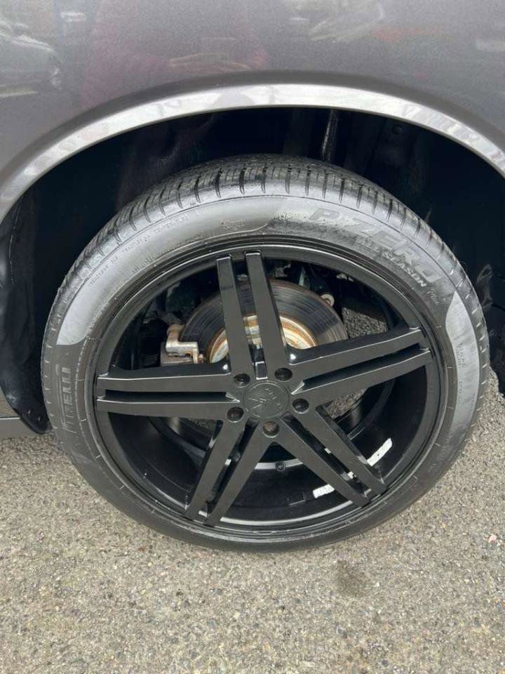 Used 2017 Dodge Challenger R/T RWD image 15