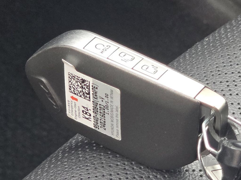 Used 2025 Kia Carnival SX Prestige FWD image 36