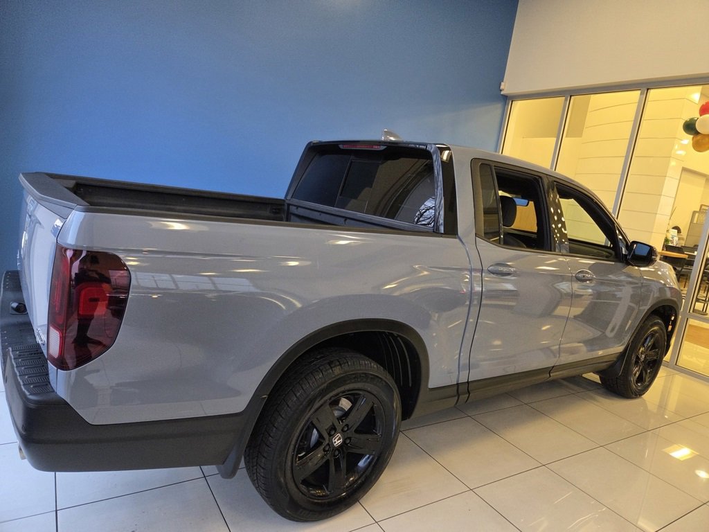 Used 2023 Honda Ridgeline Black Edition image 5