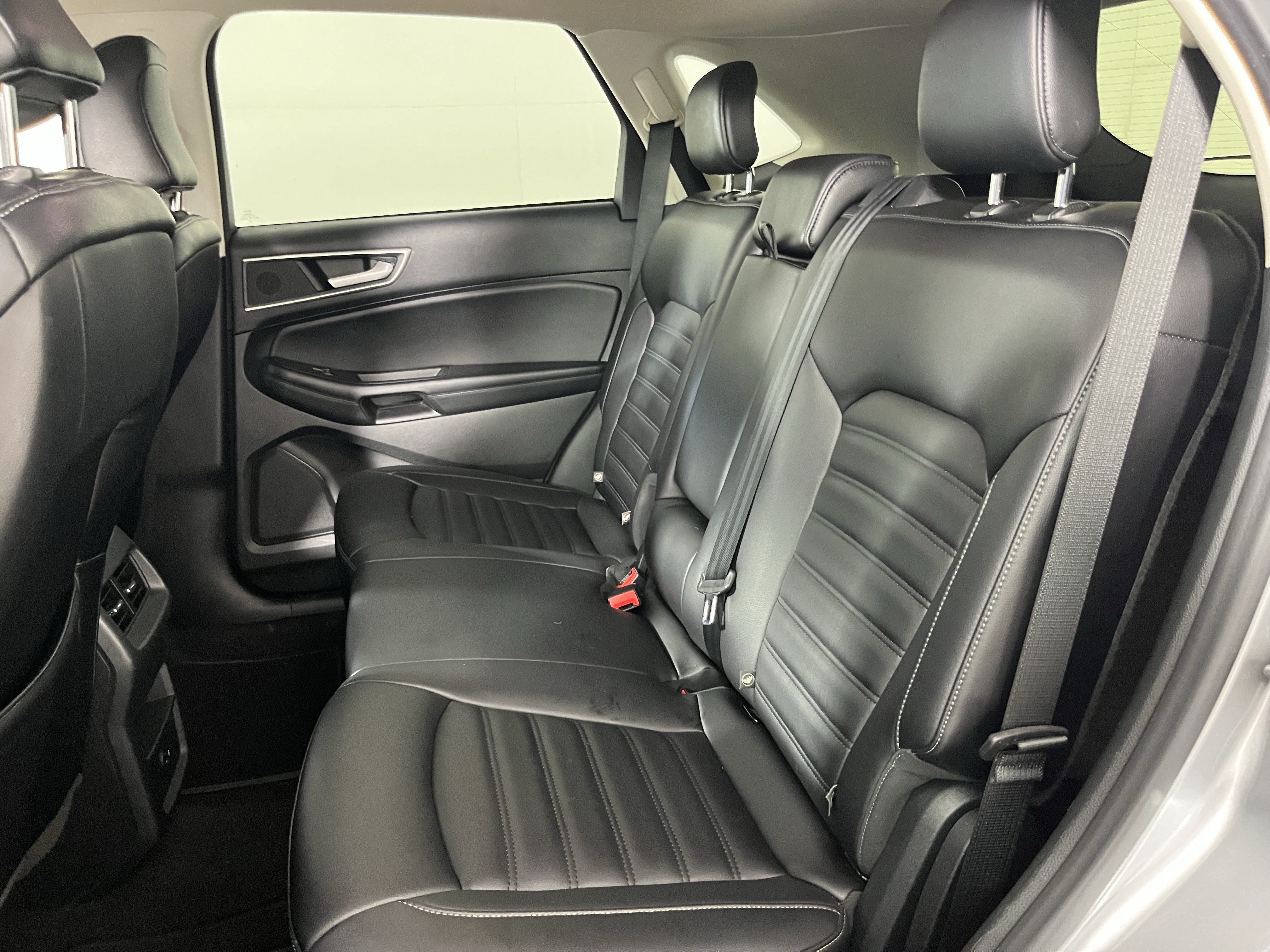 Used 2022 Ford Edge SEL AWD/4WD image 14