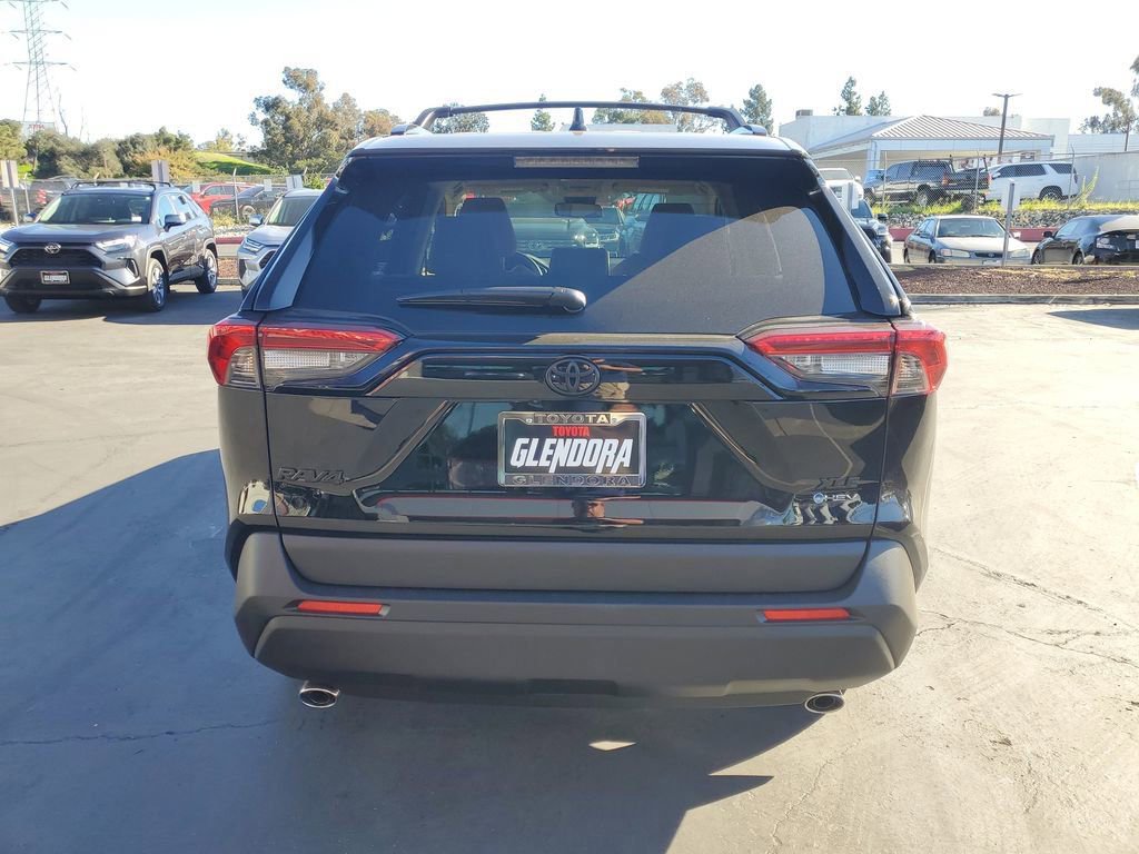 New 2025 Toyota RAV4 XLE image 4