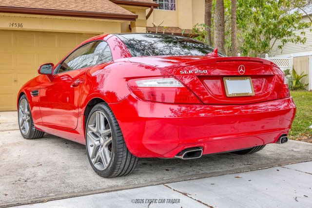 Used 2015 Mercedes-Benz SLK 250 image 18