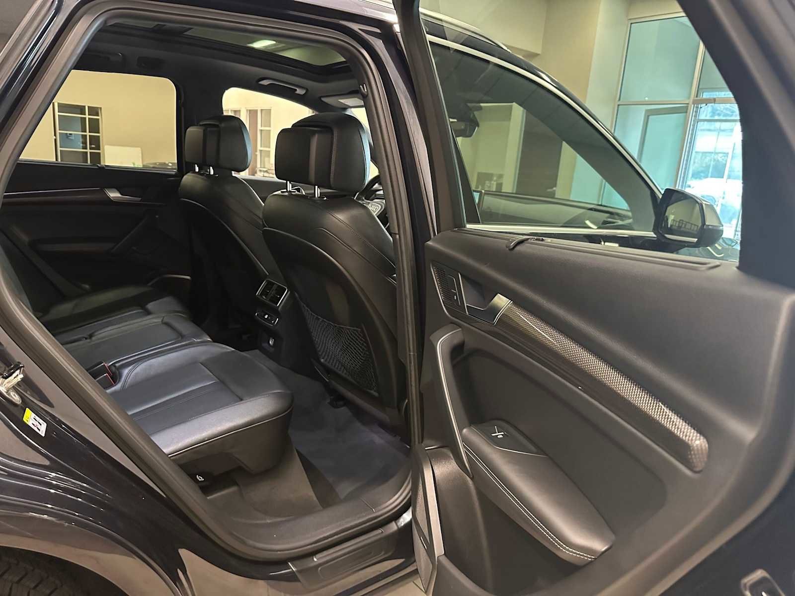 Used 2018 Audi SQ5 Prestige w/ Prestige Package AWD/4WD image 27