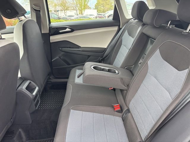 Certified 2025 Volkswagen Taos S AWD/4WD image 14