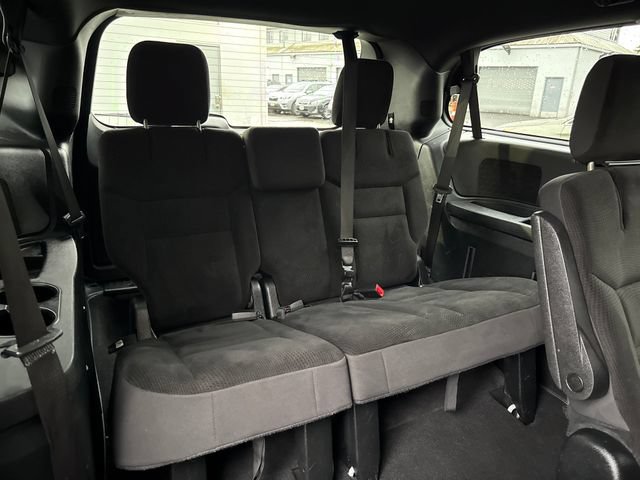 Used 2018 Dodge Grand Caravan SE FWD image 13