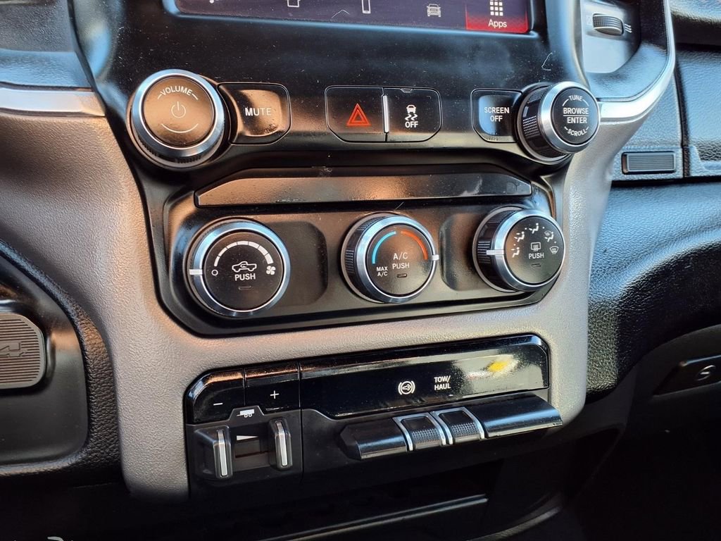 Certified 2024 RAM 3500 Big Horn AWD/4WD image 11