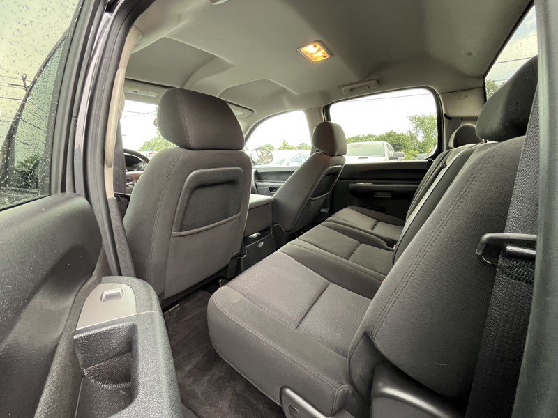 Used 2011 GMC Sierra 1500 SLE w/ Power Tech Package AWD/4WD image 8