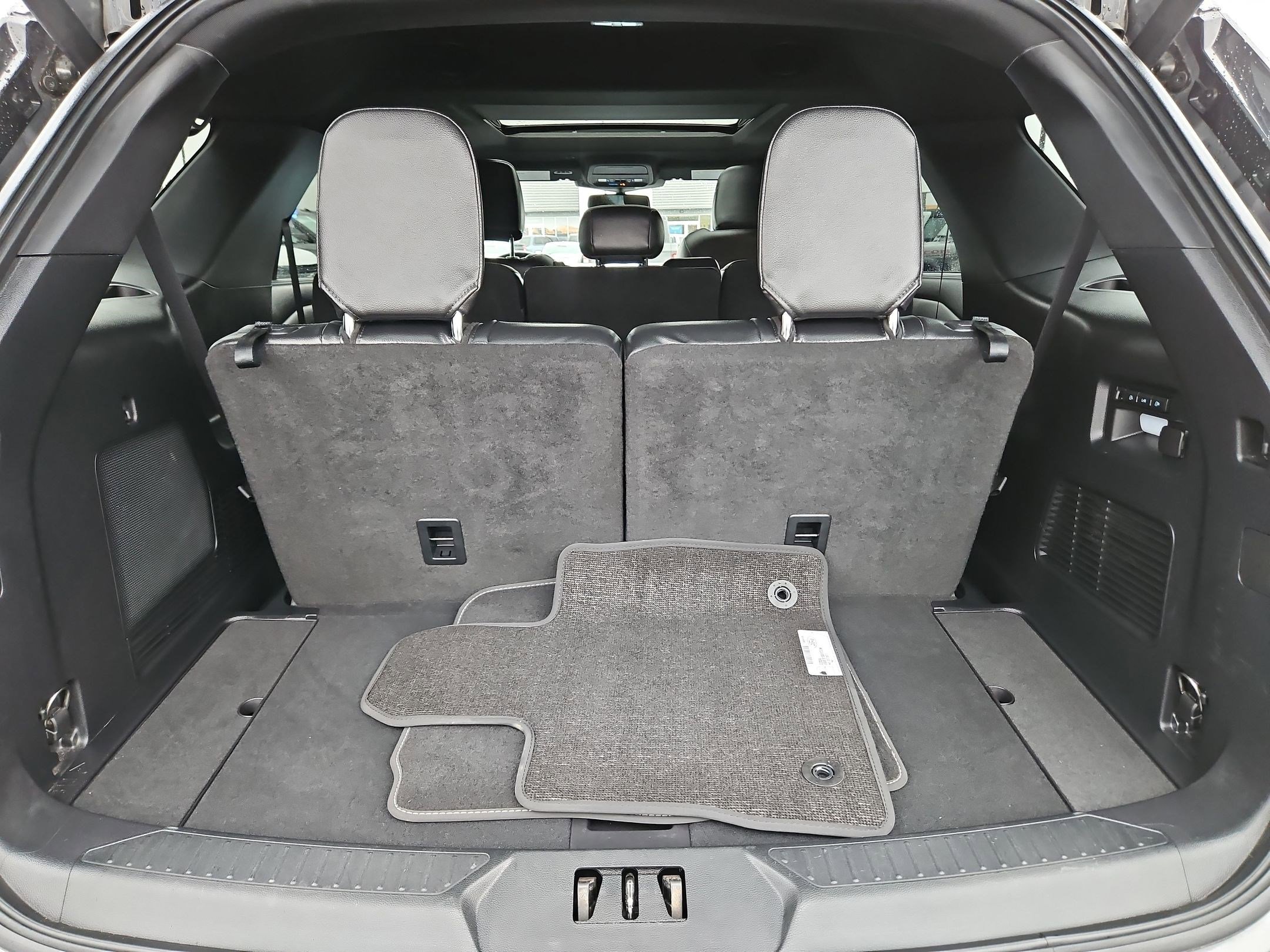 Used 2022 Ford Explorer ST w/ Equipment Group 401A image 32