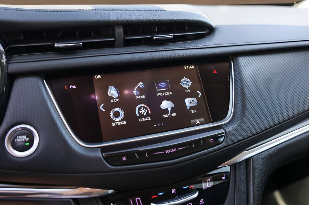 Used 2019 Cadillac XT5 Luxury FWD image 13