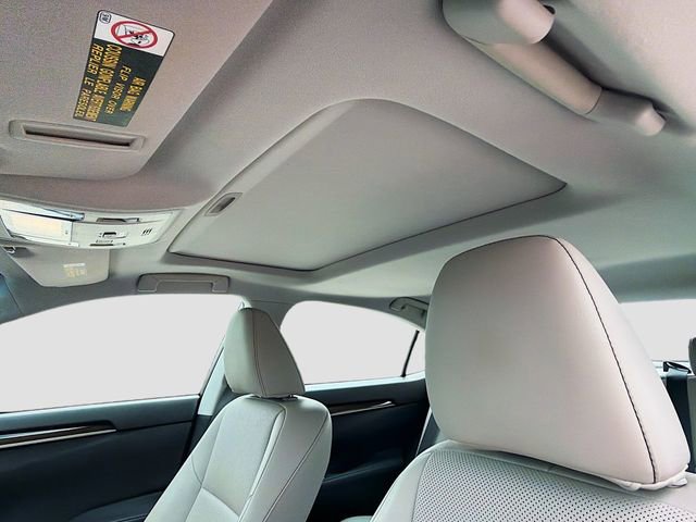 Used 2017 Lexus ES 350 w/ Premium Package image 25