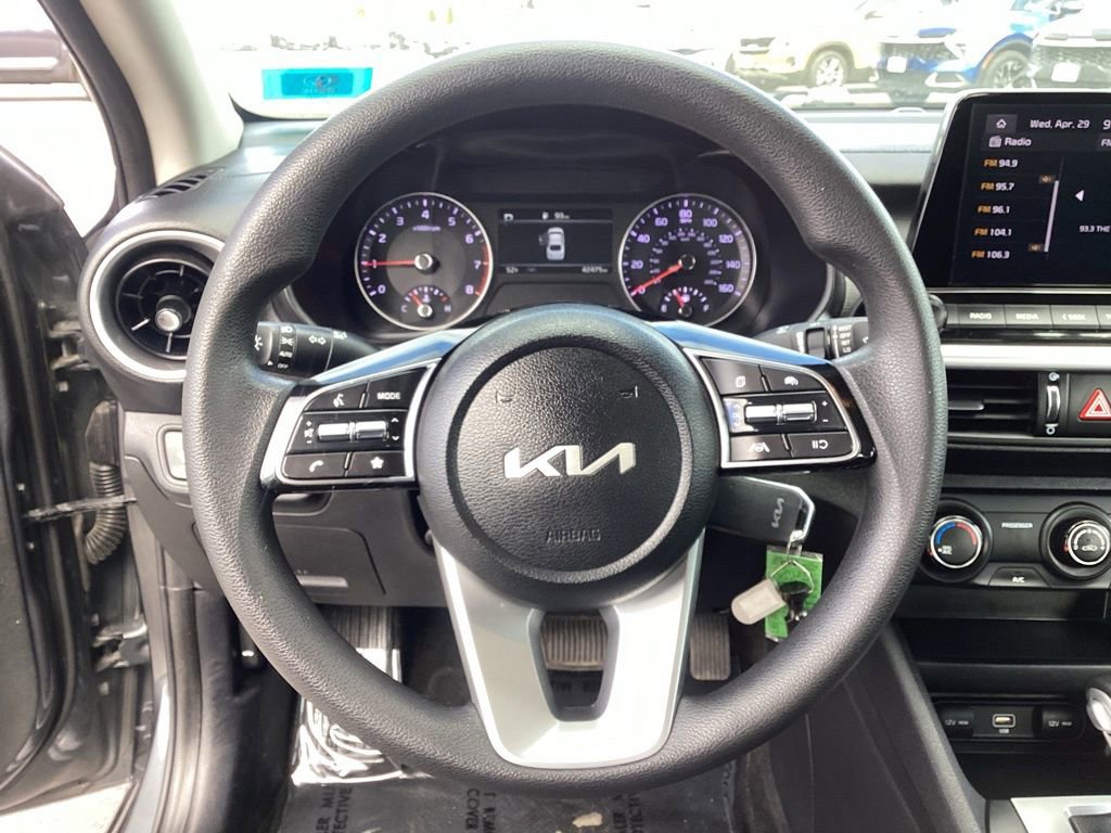 Used 2022 Kia Forte LXS FWD image 16