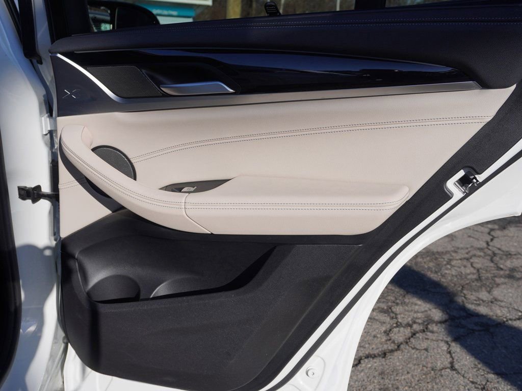 Used 2024 BMW X3 M40i w/ Premium Enhanced Package image 26