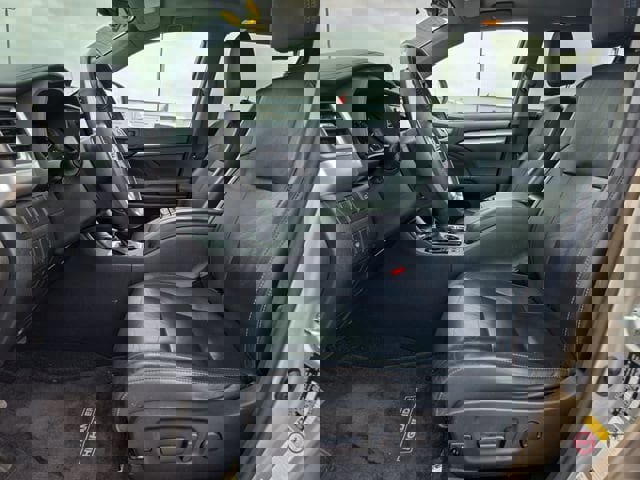 Used 2015 Toyota Highlander XLE image 12