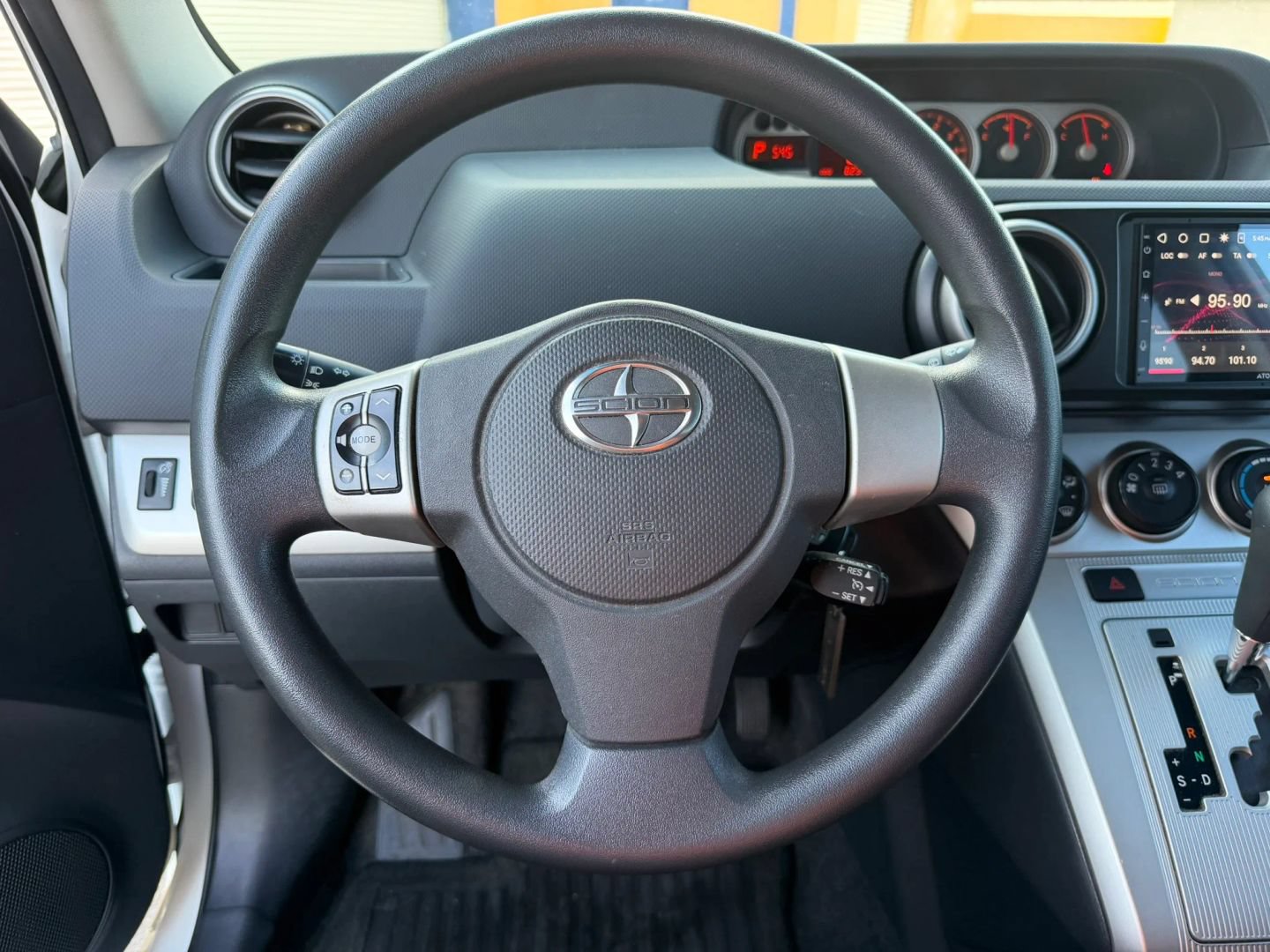 Used 2010 Scion xB FWD image 20