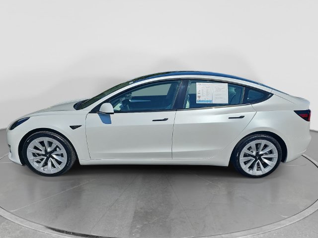 Used 2022 Tesla Model 3 Long Range AWD/4WD image 6