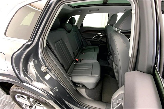 New 2025 Audi Q5 Premium image 10