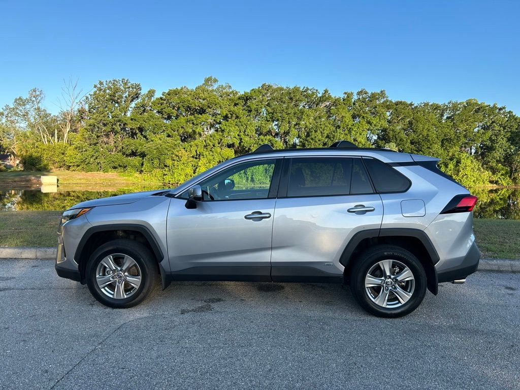 Used 2024 Toyota RAV4 LE AWD/4WD image 2