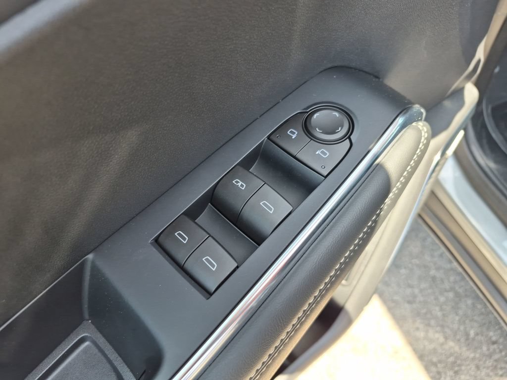 New 2026 GMC Acadia Elevation w/ Black Edition FWD image 21