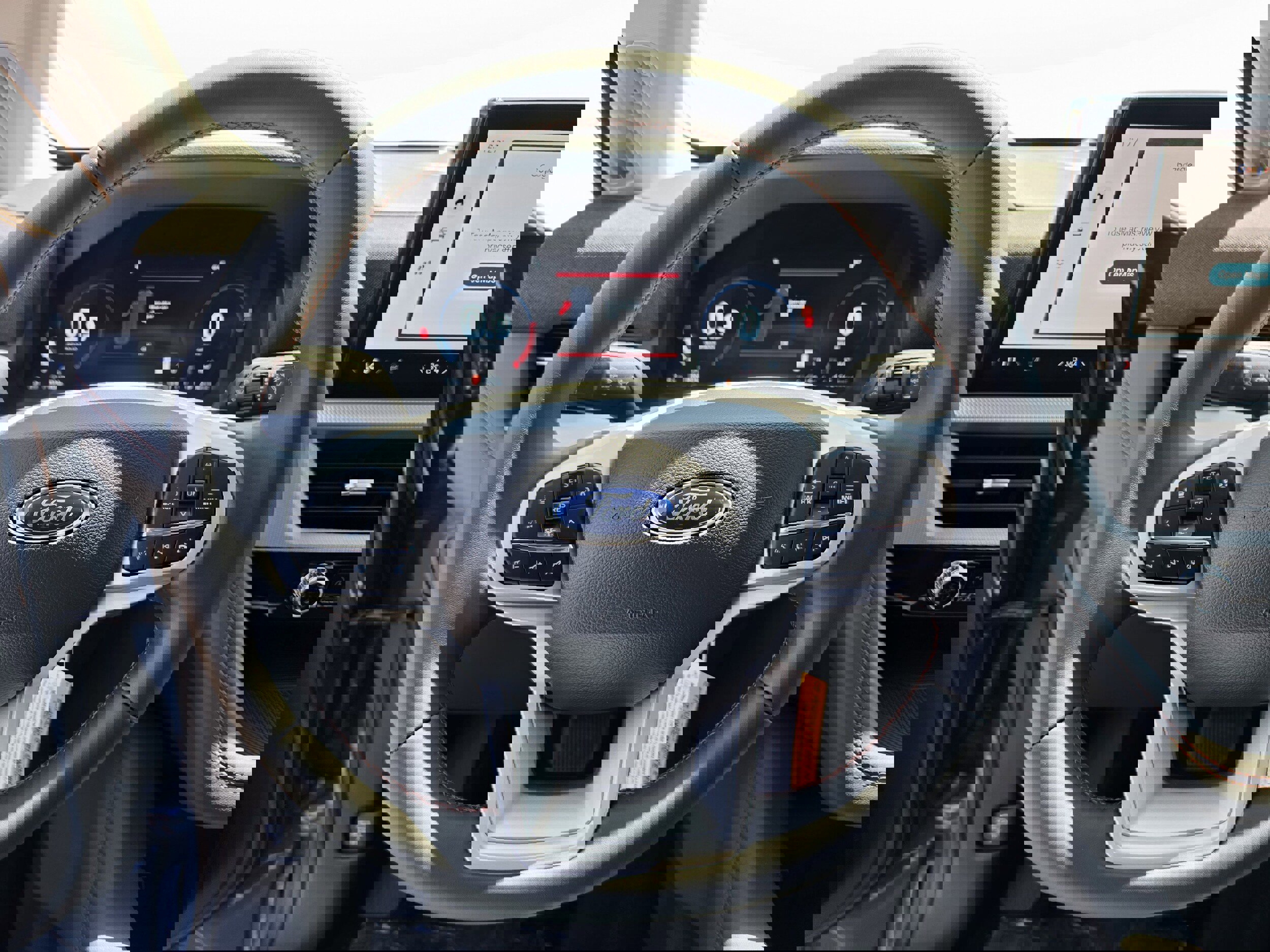 New 2026 Ford Explorer Active w/ Active Comfort Package image 14