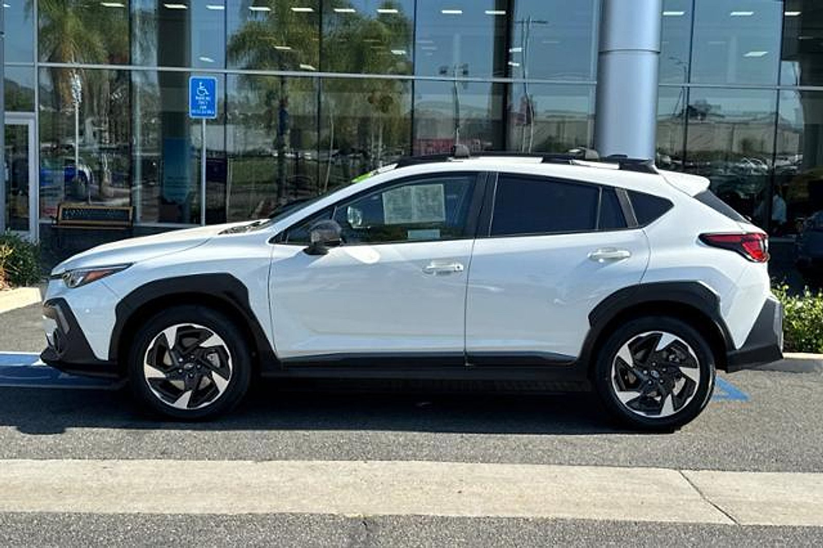 Certified 2024 Subaru Crosstrek 2.5i Limited w/ Crosstrek Mirror Package AWD/4WD image 9
