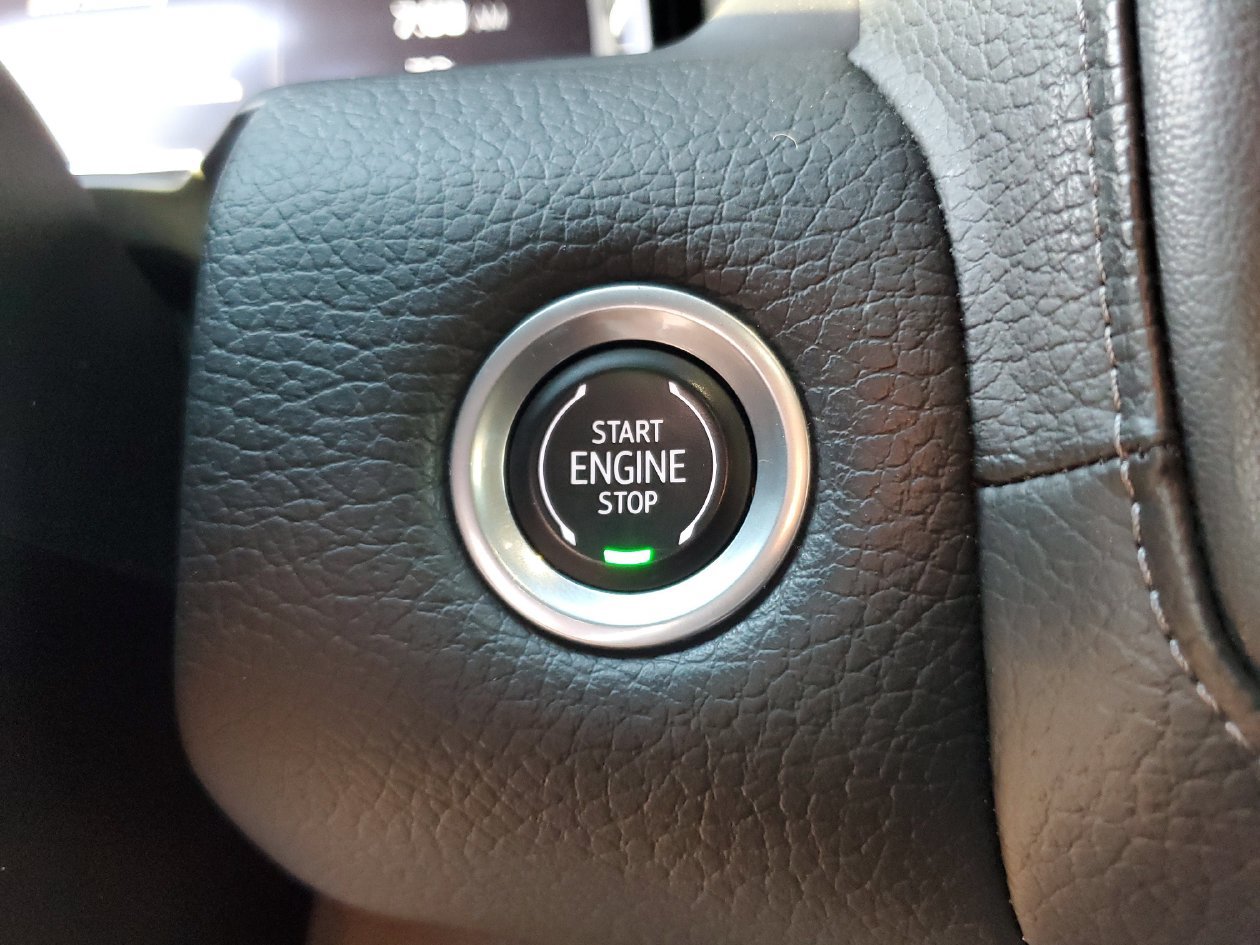Used 2023 GMC Yukon XL Denali RWD image 23