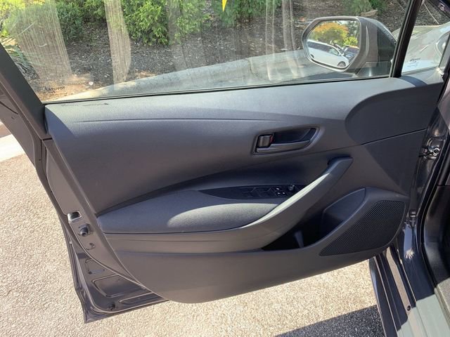 Used 2025 Toyota Corolla LE FWD image 17