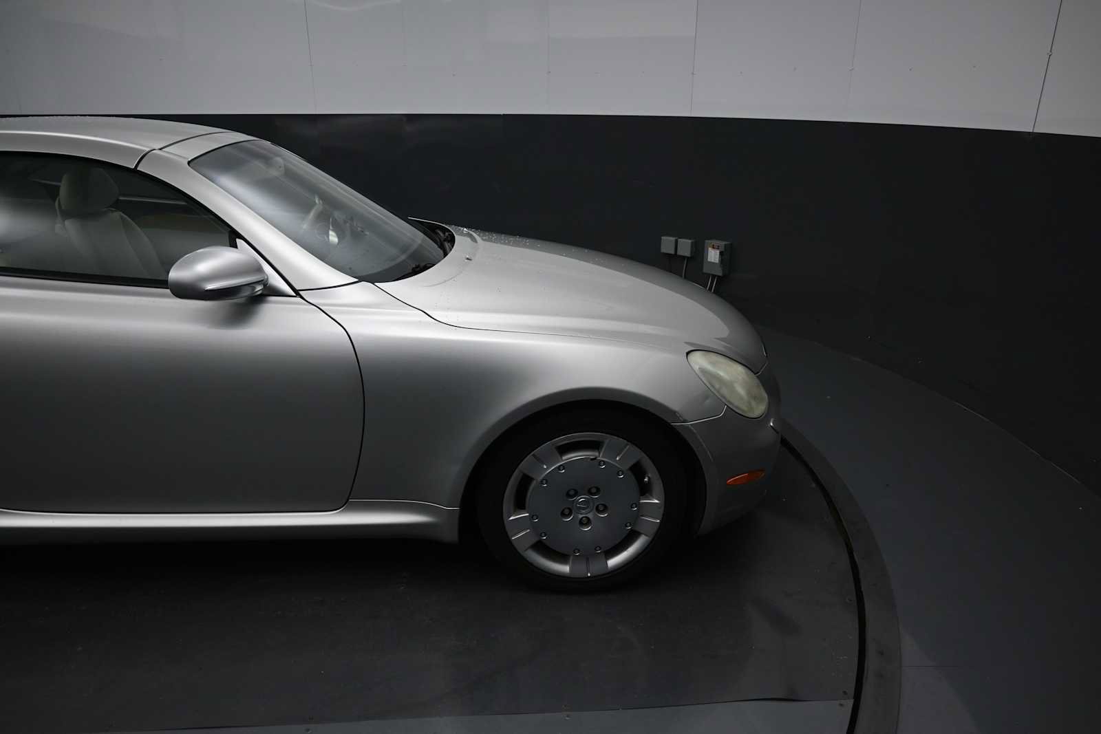 Used 2003 Lexus SC 430 Convertible RWD image 11