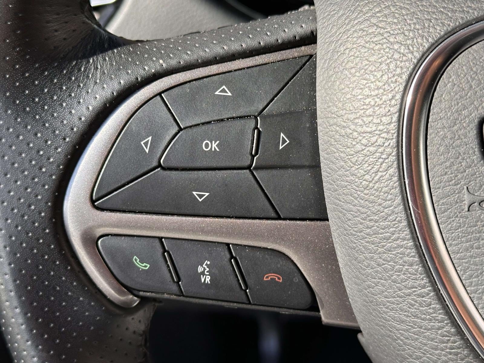 Used 2023 Dodge Durango SXT Launch Edition AWD/4WD image 24