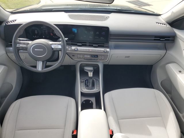 Used 2025 Hyundai Kona SEL image 31
