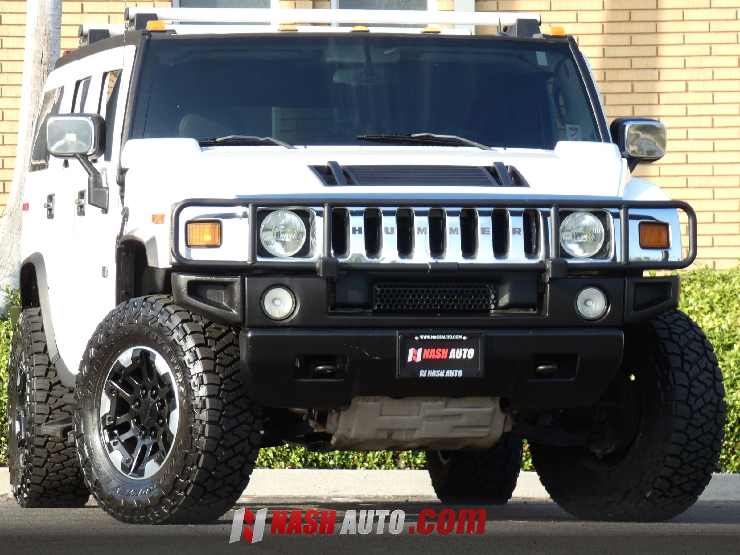 Used 2005 HUMMER H2 w/ Preferred Equipment Group AWD/4WD image 3