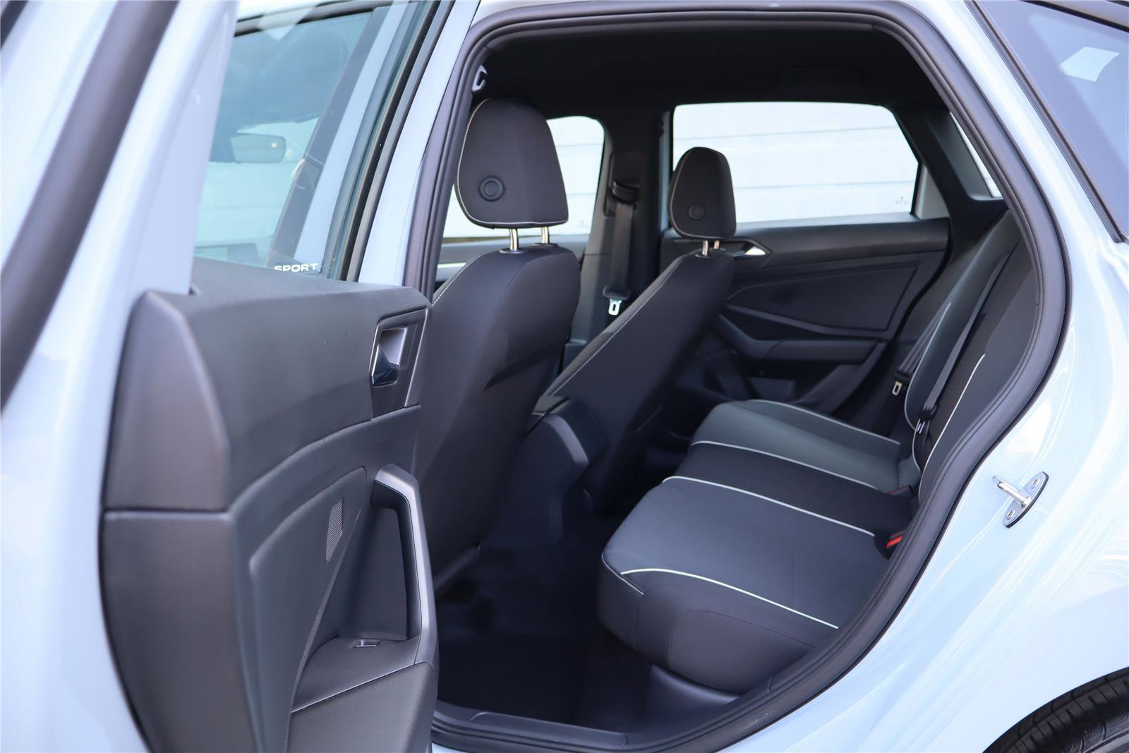 Used 2025 Volkswagen Jetta Sport image 24