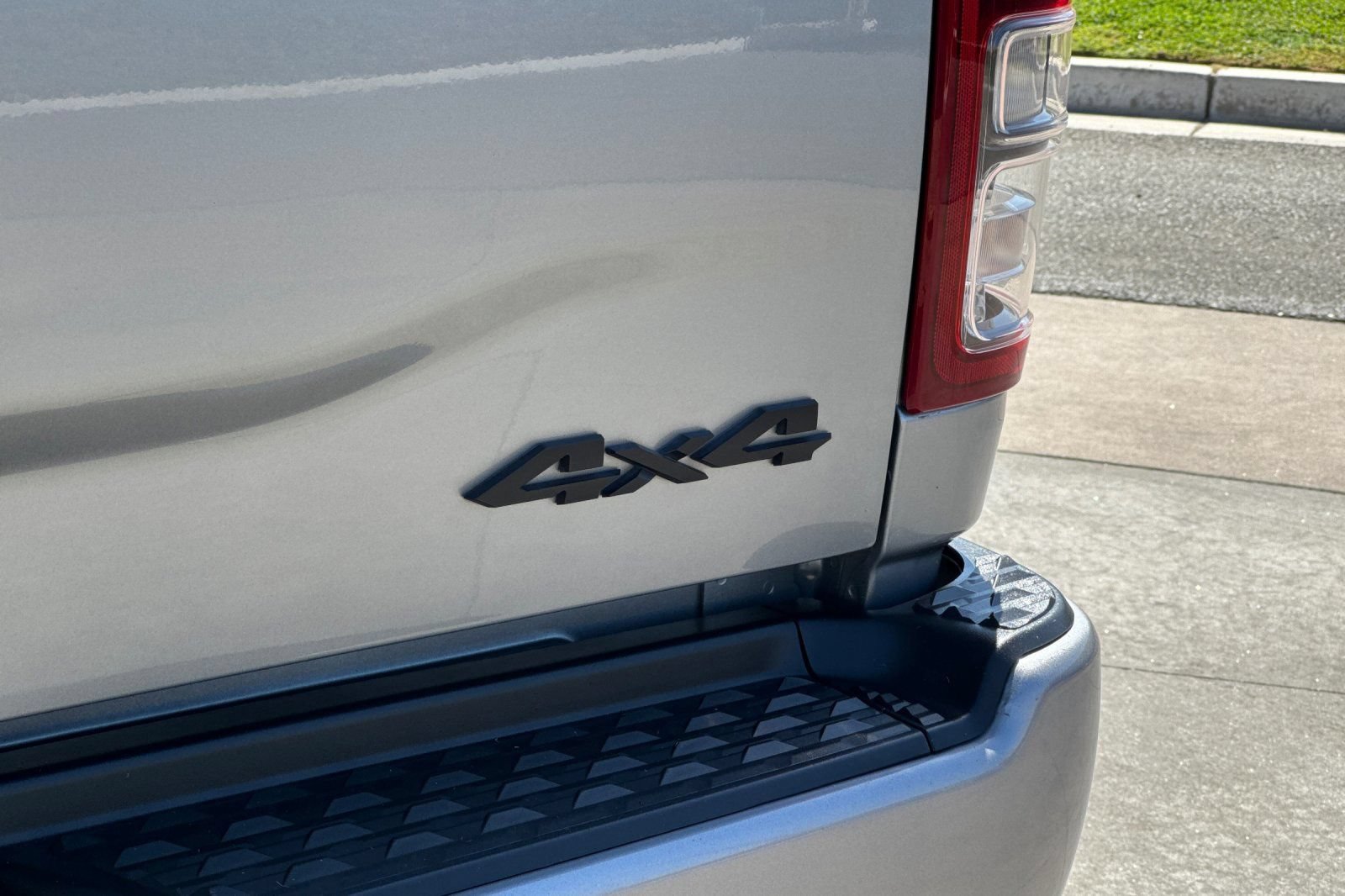 Used 2021 RAM 2500 Big Horn w/ Night Edition AWD/4WD image 27