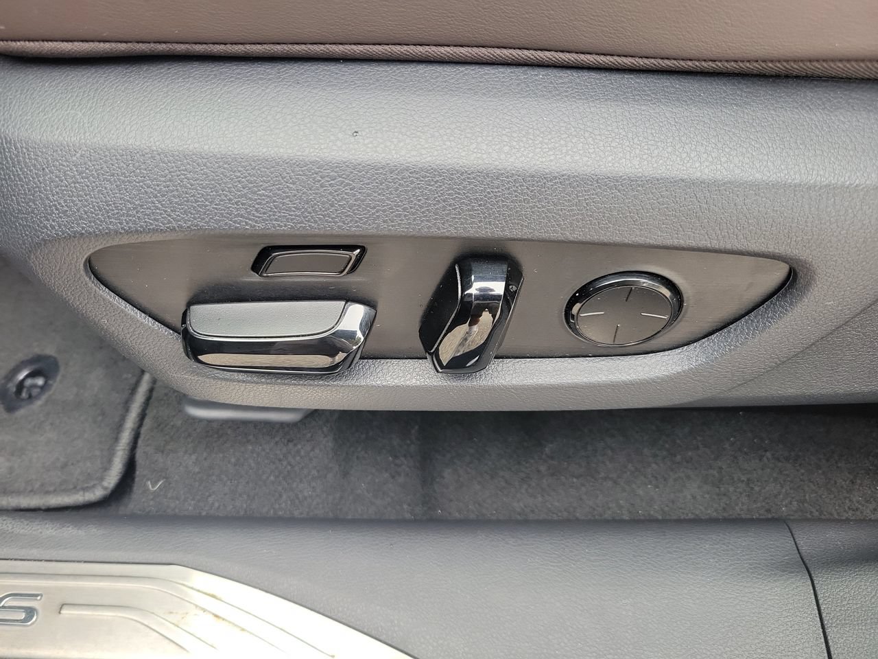 Used 2025 Lexus RX 350 FWD image 17