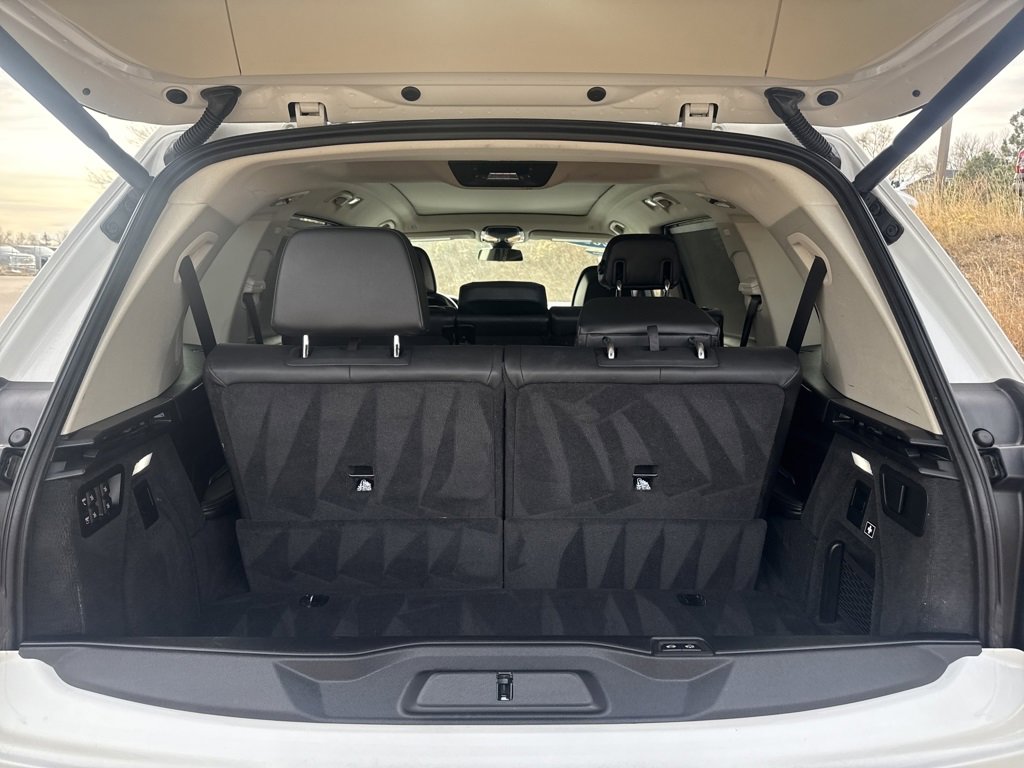 Used 2020 BMW X7 xDrive40i w/ Premium Package image 9