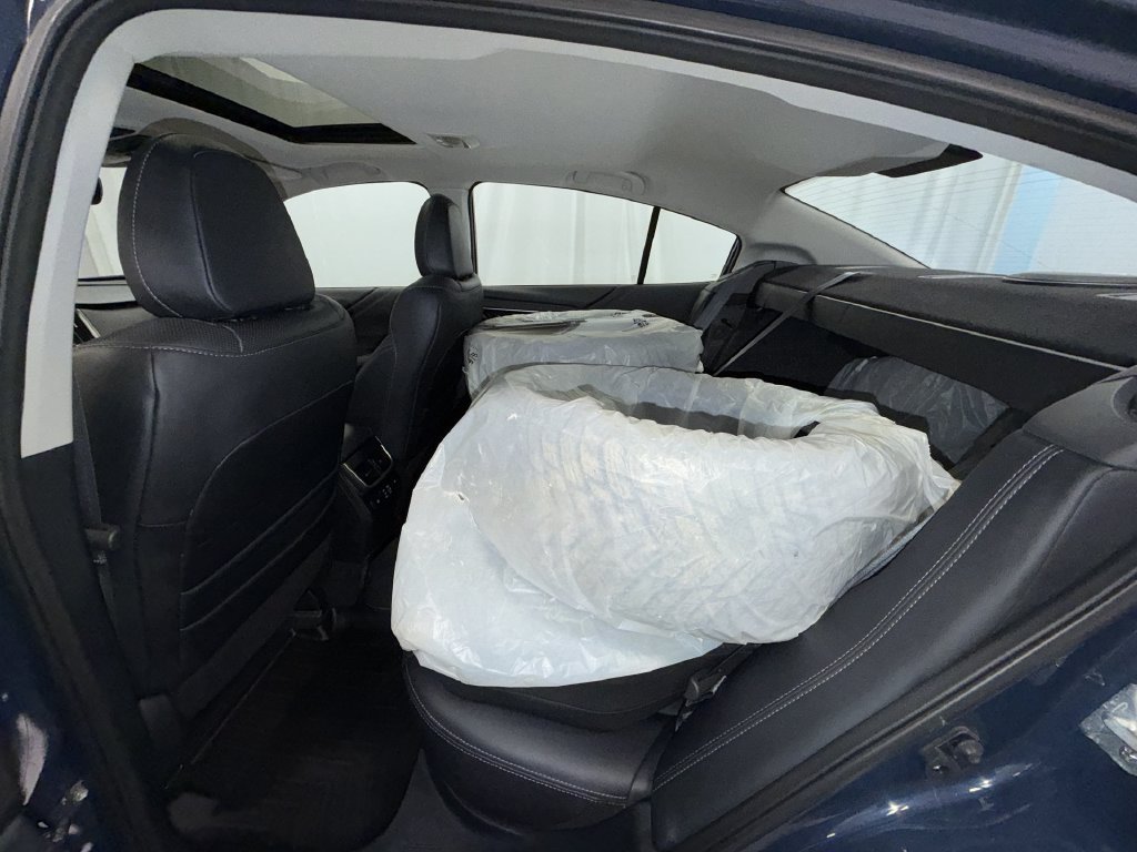 Used 2025 Subaru Legacy Touring XT AWD/4WD image 5