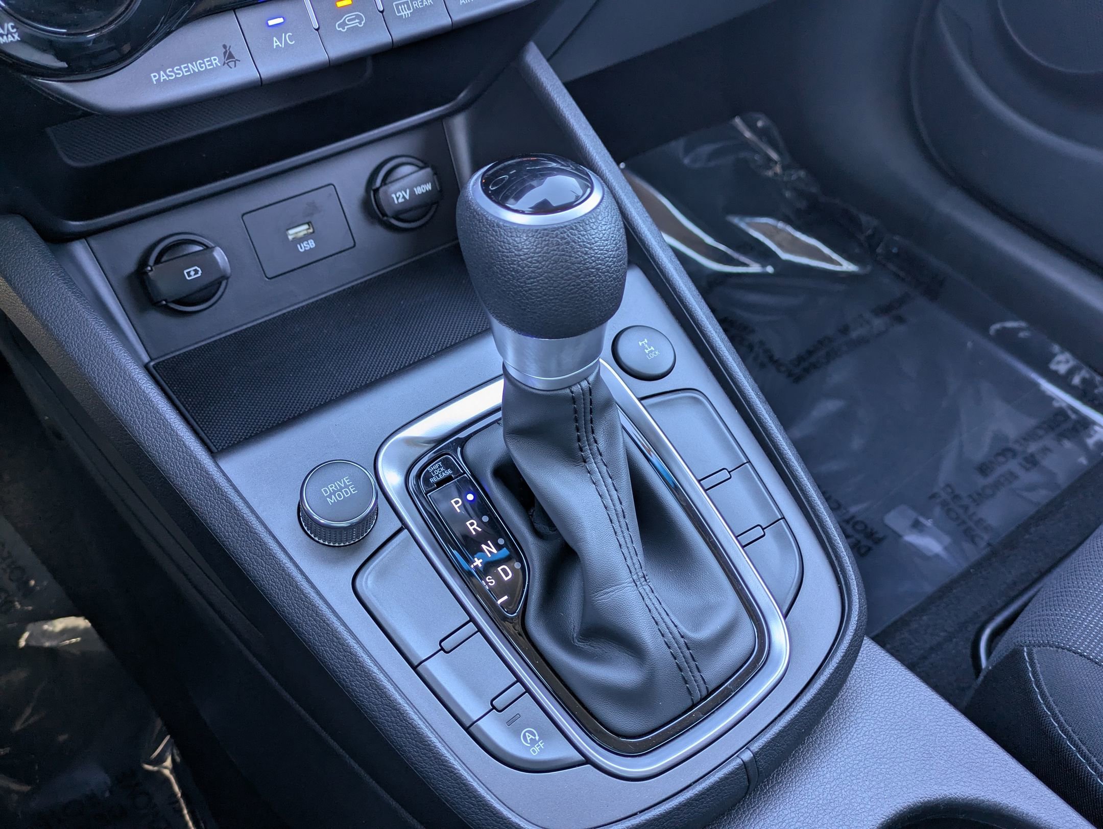 Used 2023 Hyundai Kona SEL image 15