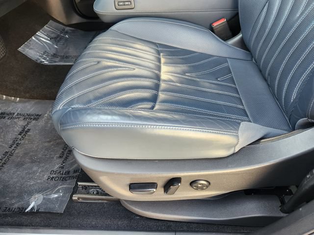Used 2023 Nissan Ariya AWD/4WD image 26