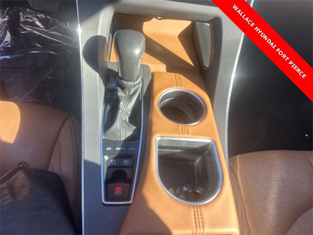 Used 2022 Toyota Avalon Limited image 22