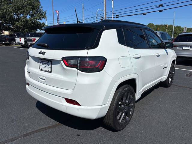 Certified 2025 Jeep Compass Limited w/ Driver Assist Group I AWD/4WD image 3