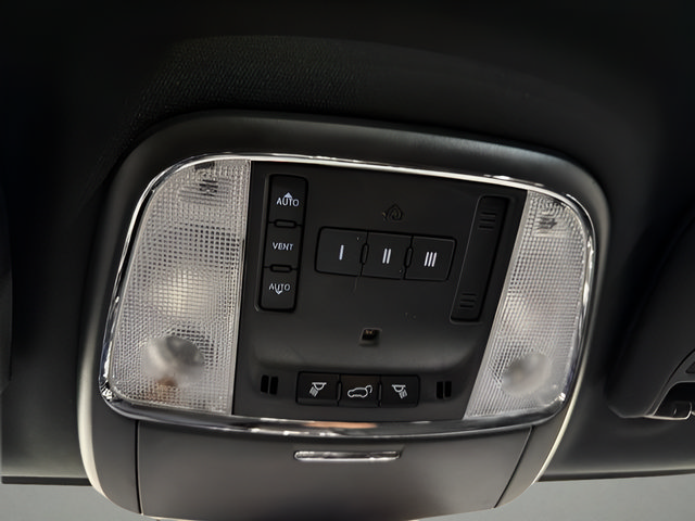Used 2022 Jeep Grand Cherokee Laredo X RWD image 24